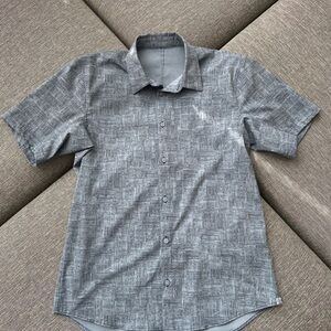 Lululemon button down short sleeve shirt